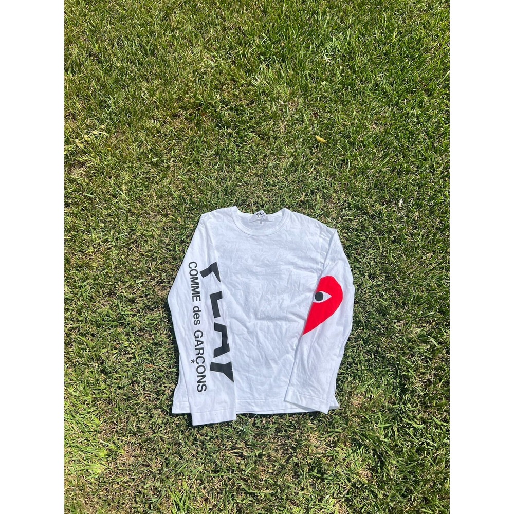 Comme Des Garcons Play Shirt Mens Small White Long Sleeve Heart Graphic Tee